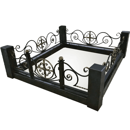 Надгробное сооружение Комплекс из гранита с коваными элементами Грот